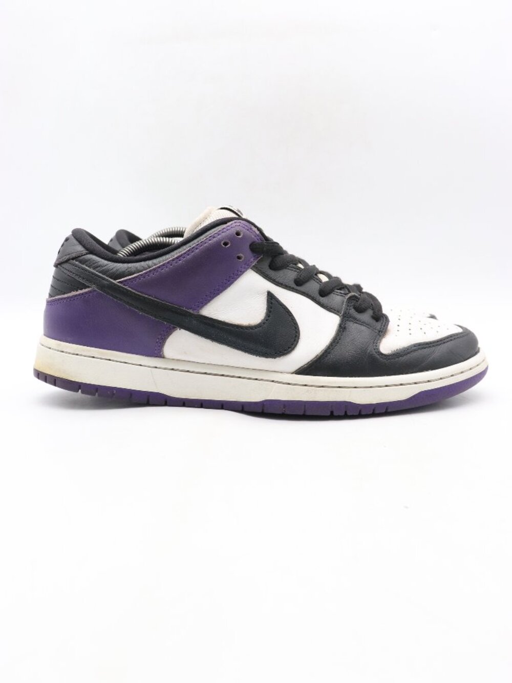Nike SB Dunk Low Shoes Men's Sizes 11 Court Purple White Black BQ6817-500